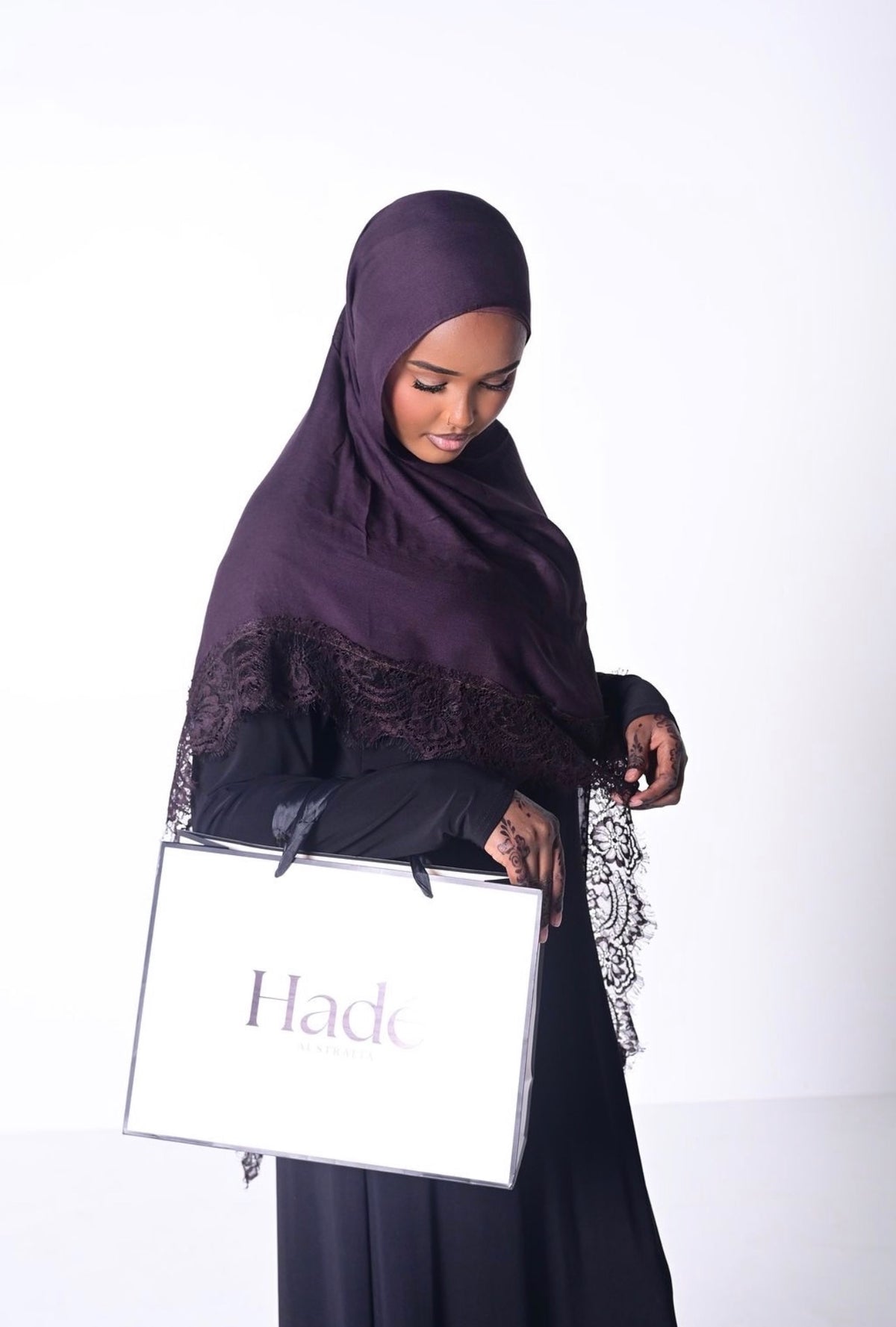 Lace Trim Hijab – Chocolate Brown