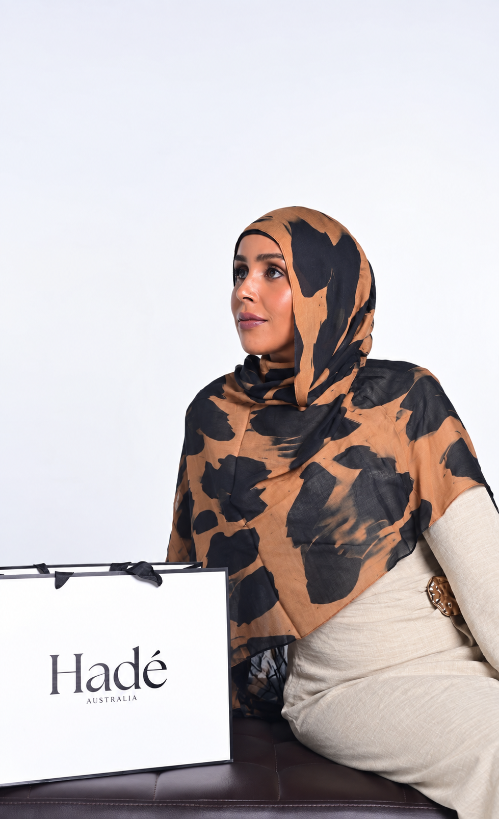 Modal Hijab – Golden Abstract Leopard