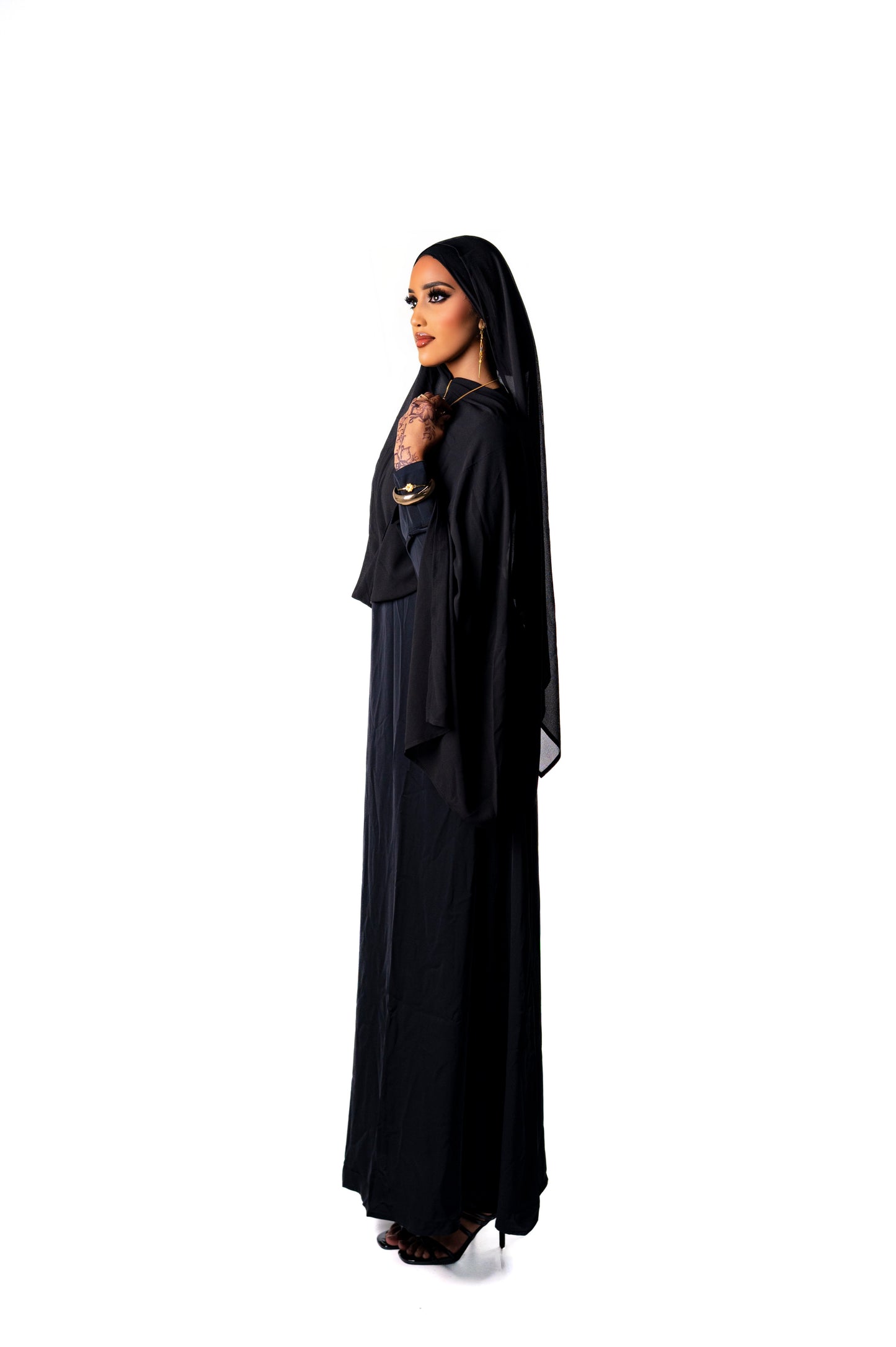Off Duty Abaya - Black