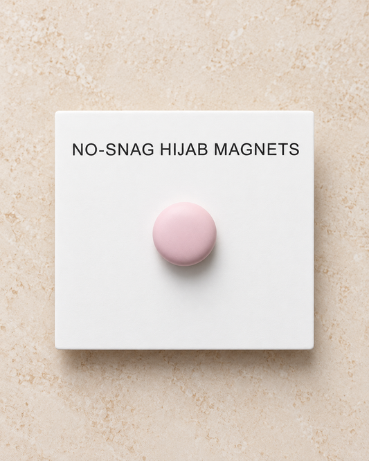 Light pink hijab magnet