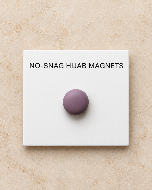 Purple hijab magnet