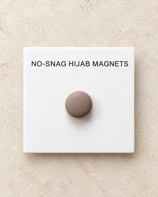 Taupe hijab magnet